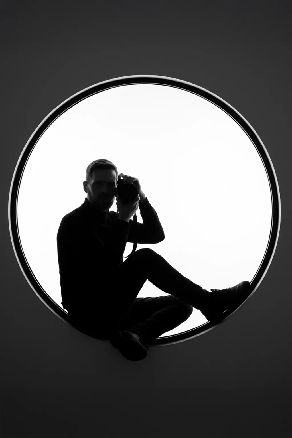 Jovan Ristić, Konzertfotograf in Wien, mit seiner Kamera